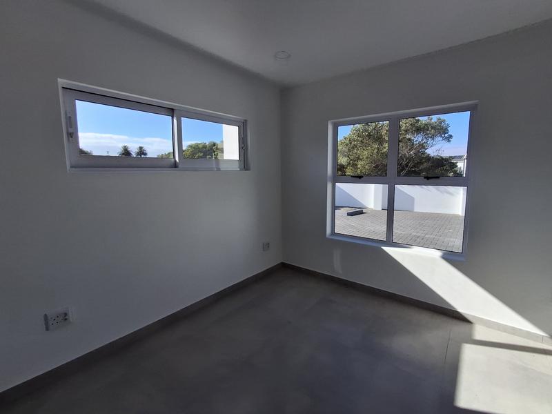 4 Bedroom Property for Sale in Shelley Point Western Cape